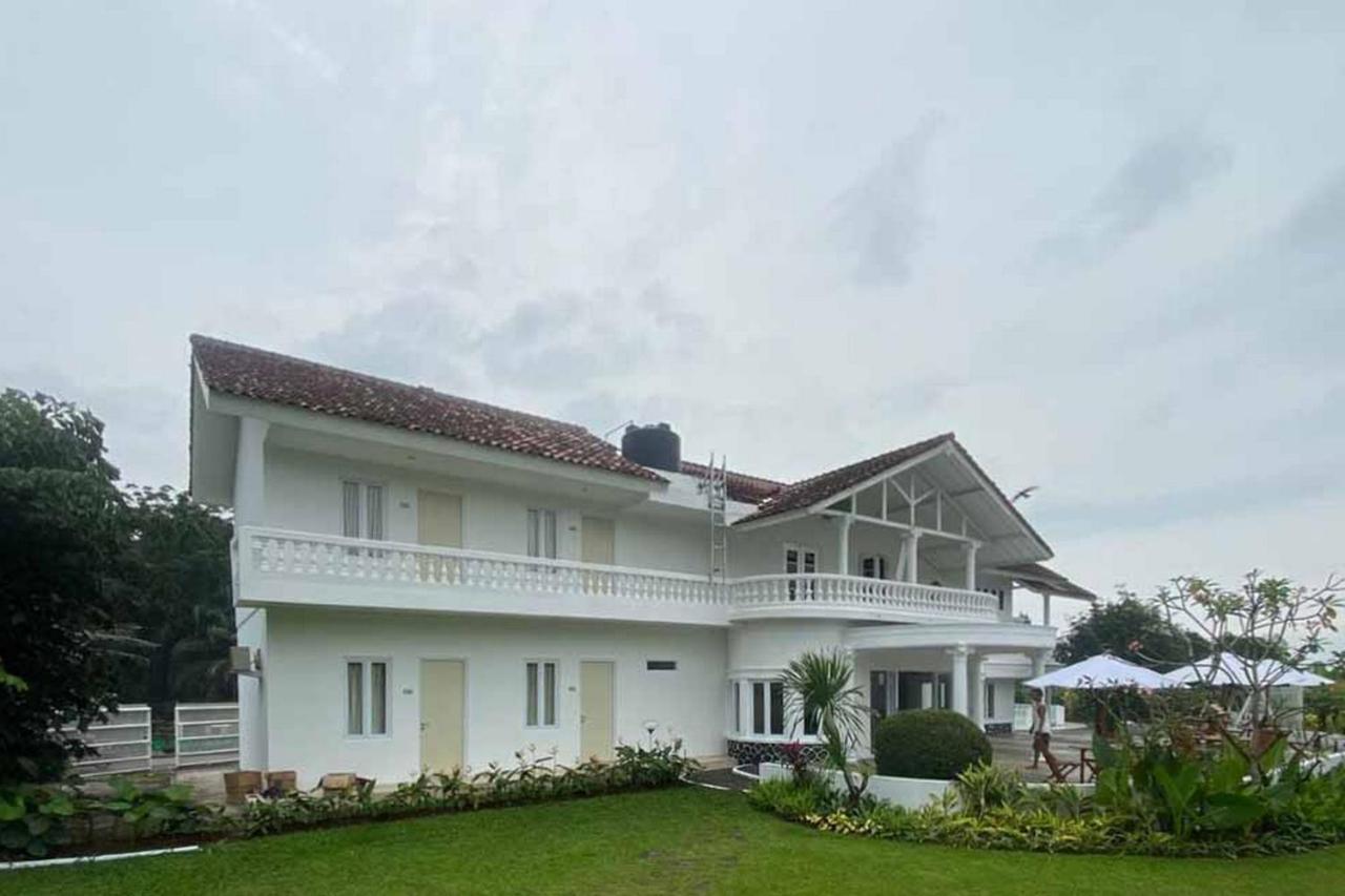 Reddoorz Plus @ Megamendung Puncak 2 Bogor Eksteriør bilde
